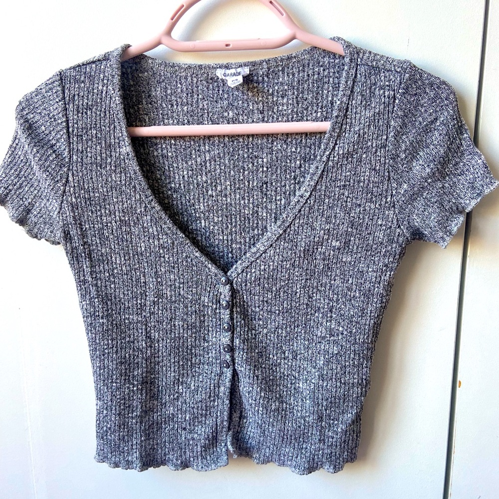 Cropped Garage t-shirt